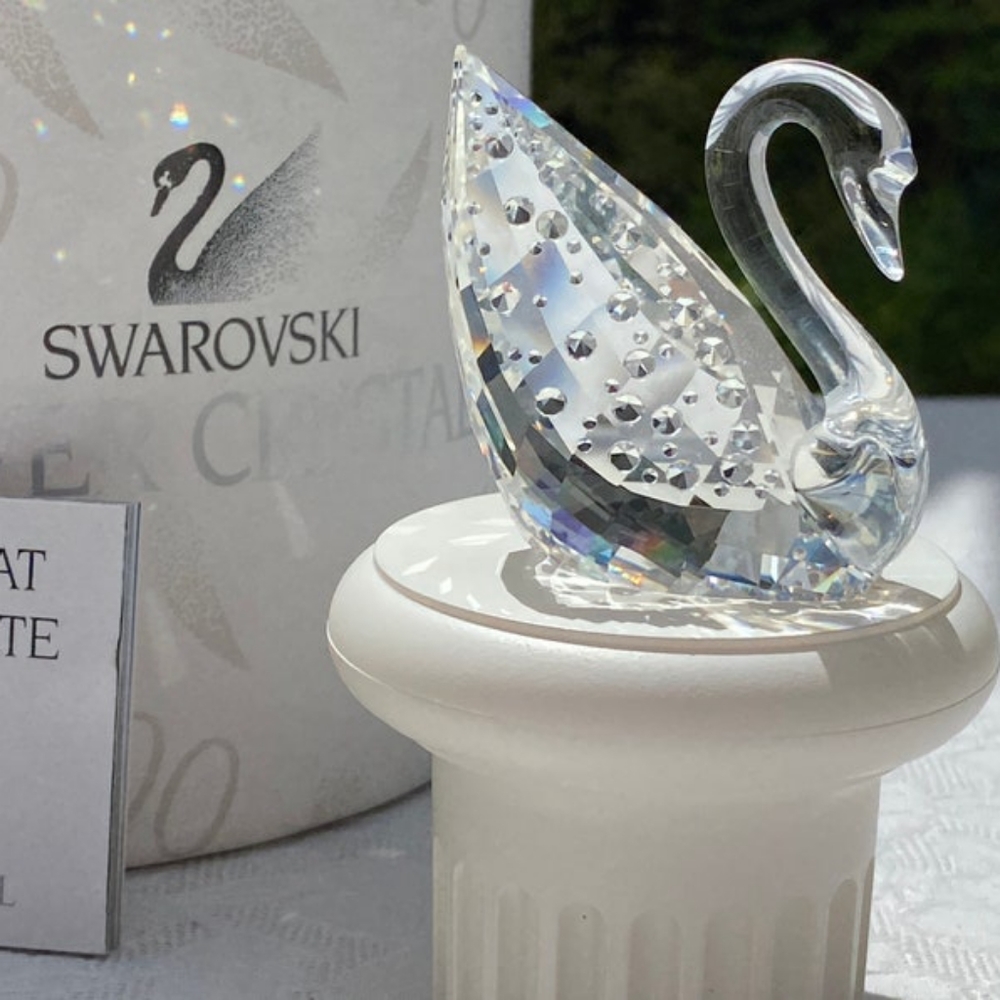 Swarovski Swan Centenary Centennial w White Pedestal